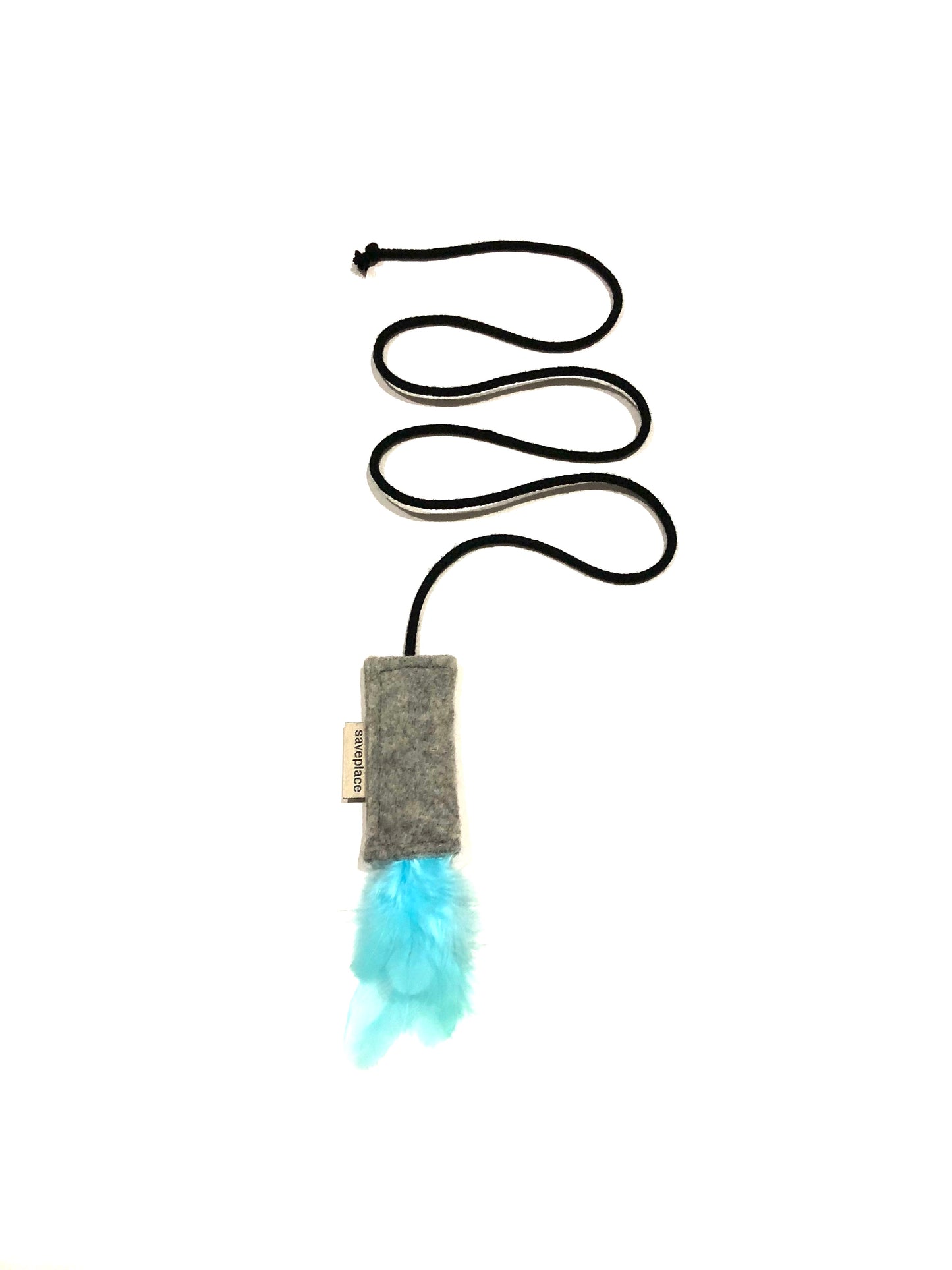 HAPPY CAT Saveplace® grey wool cat toy with feathers (many colors)