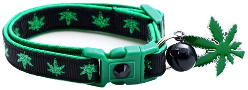 Marijuana Leaves - Breakaway Cat Collar