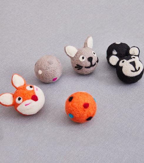 Colorful Interactive Felt Stretch Ball Cat Toy With Bell Sound